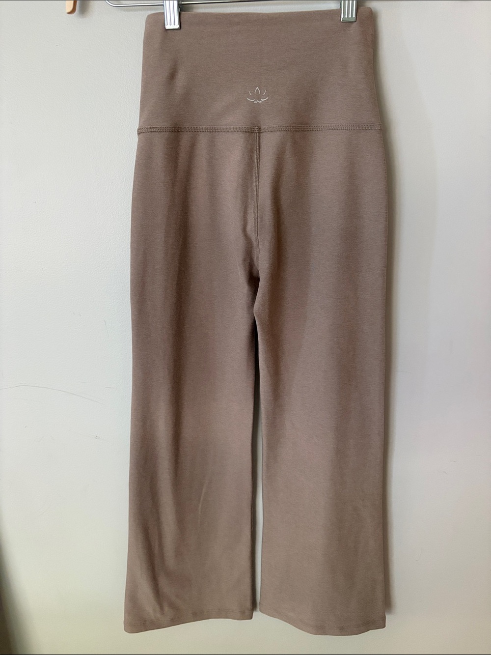 Beyond Yoga Spacedye Retro Crop Pant Birch Heather size Small - Picture 6 of 11